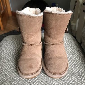 Ugg-style toddler boots
